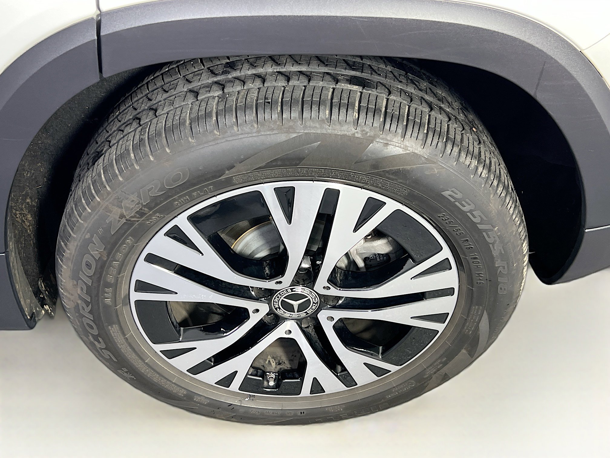 Used 2024 Mercedes-Benz GLB 250 4MATIC image 29
