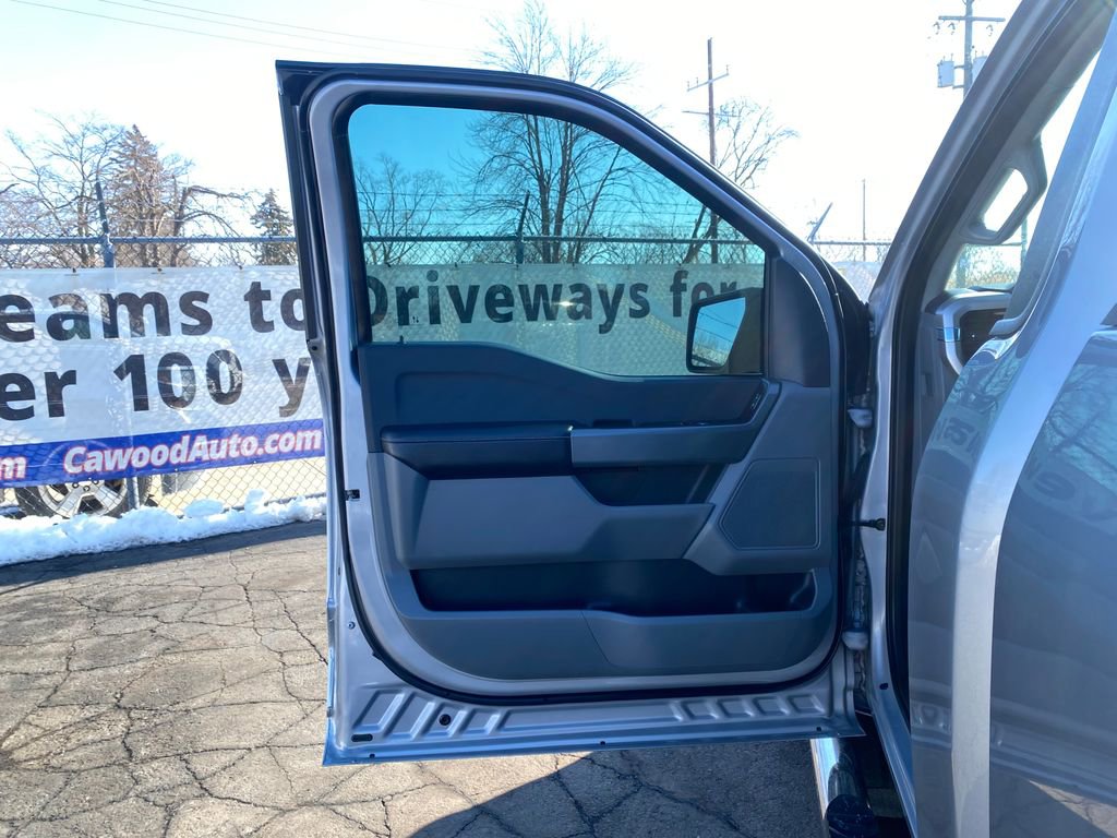 Used 2021 Ford F150 XLT image 13