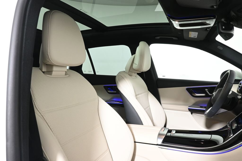 Certified 2025 Mercedes-Benz GLC 300 4MATIC image 34
