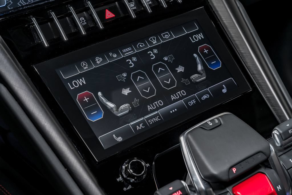 Used 2024 Lamborghini Urus S AWD/4WD image 27