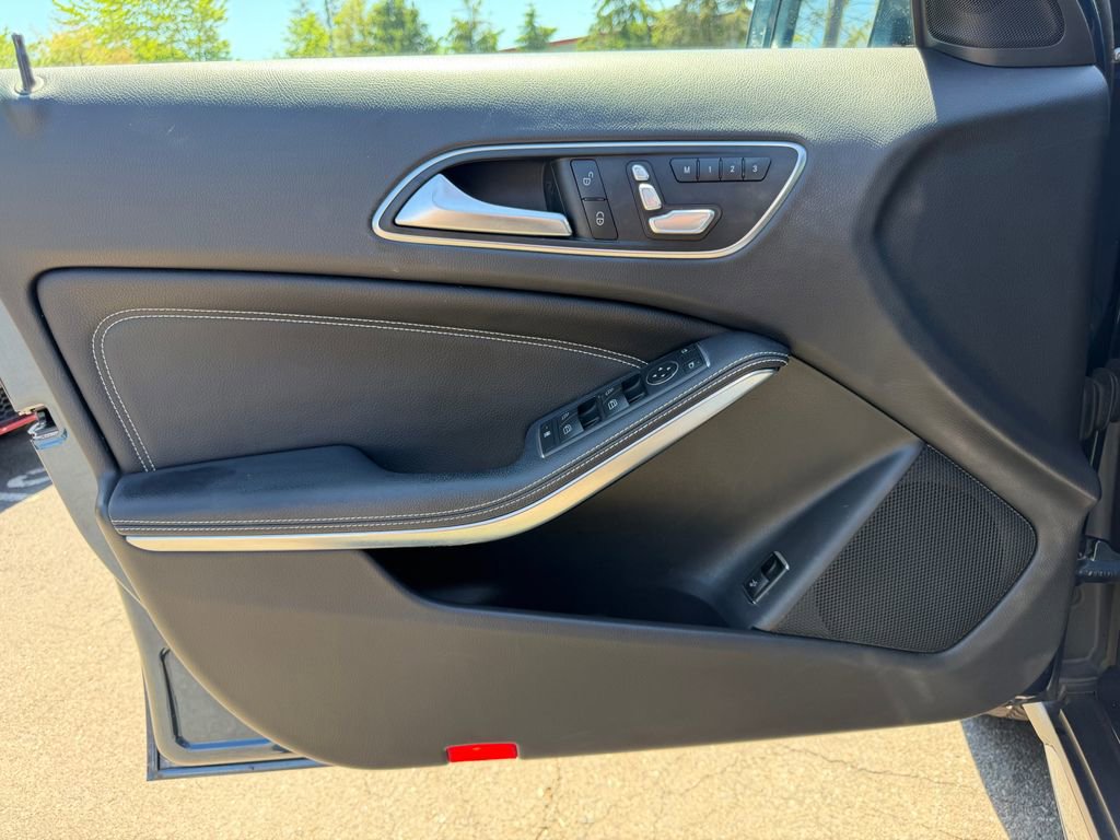 Used 2019 Mercedes-Benz GLA 250 4MATIC image 12