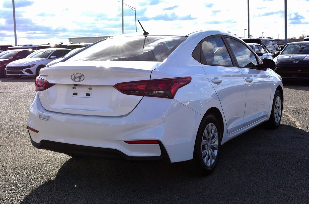 Used 2020 Hyundai Accent SE image 3