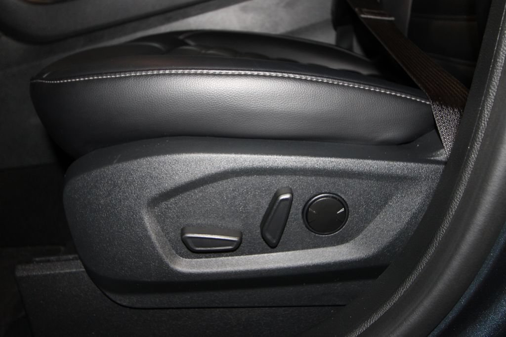 Used 2024 Ford Edge SEL w/ Convenience Package AWD/4WD image 9