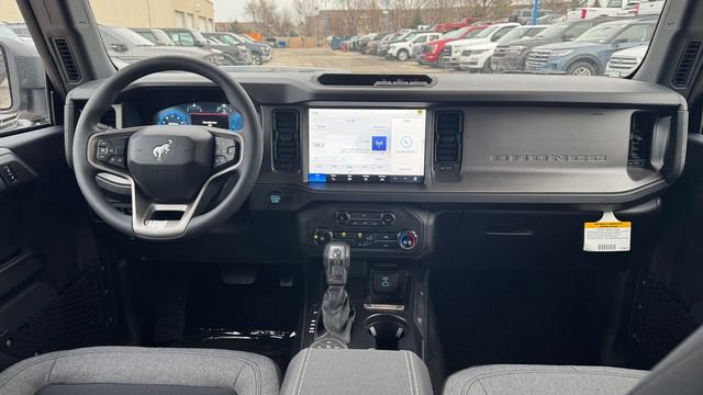 New 2025 Ford Bronco 4-Door image 17