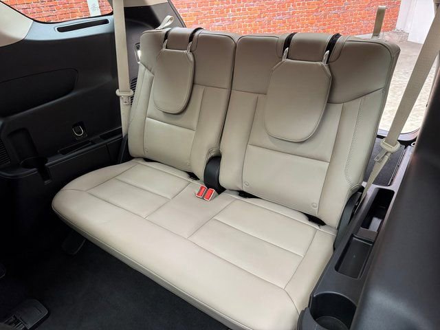 Certified 2022 Ford Explorer XLT w/ Equipment Group 202A image 26