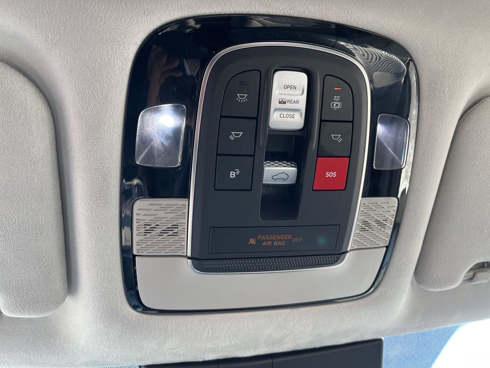 Used 2023 Hyundai Palisade Calligraphy image 41