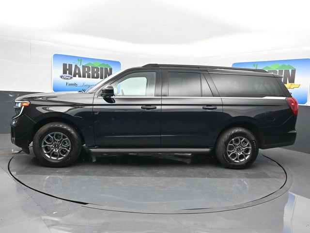 Used 2025 Ford Expedition Max Active AWD/4WD image 2