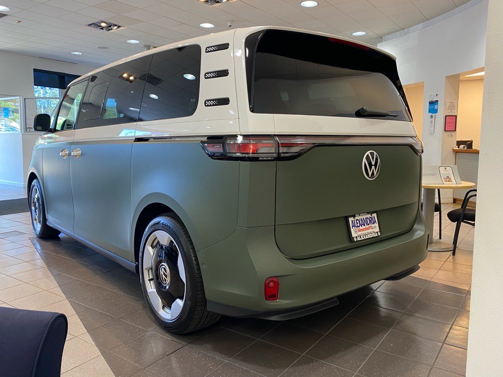 New 2025 Volkswagen ID. Buzz Pro S image 2