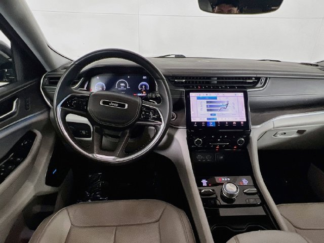Used 2022 Jeep Grand Cherokee L Overland AWD/4WD image 15