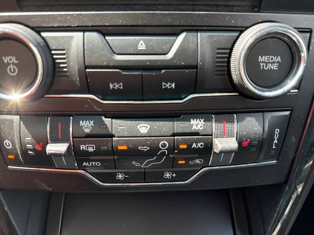 Certified 2017 Ford Explorer XLT w/ Equipment Group 202A AWD/4WD image 32