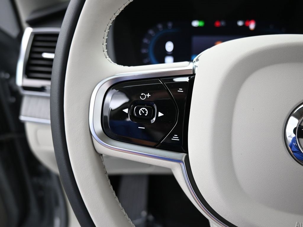 New 2025 Volvo XC90 T8 Plus w/ Protection Package Premier image 19