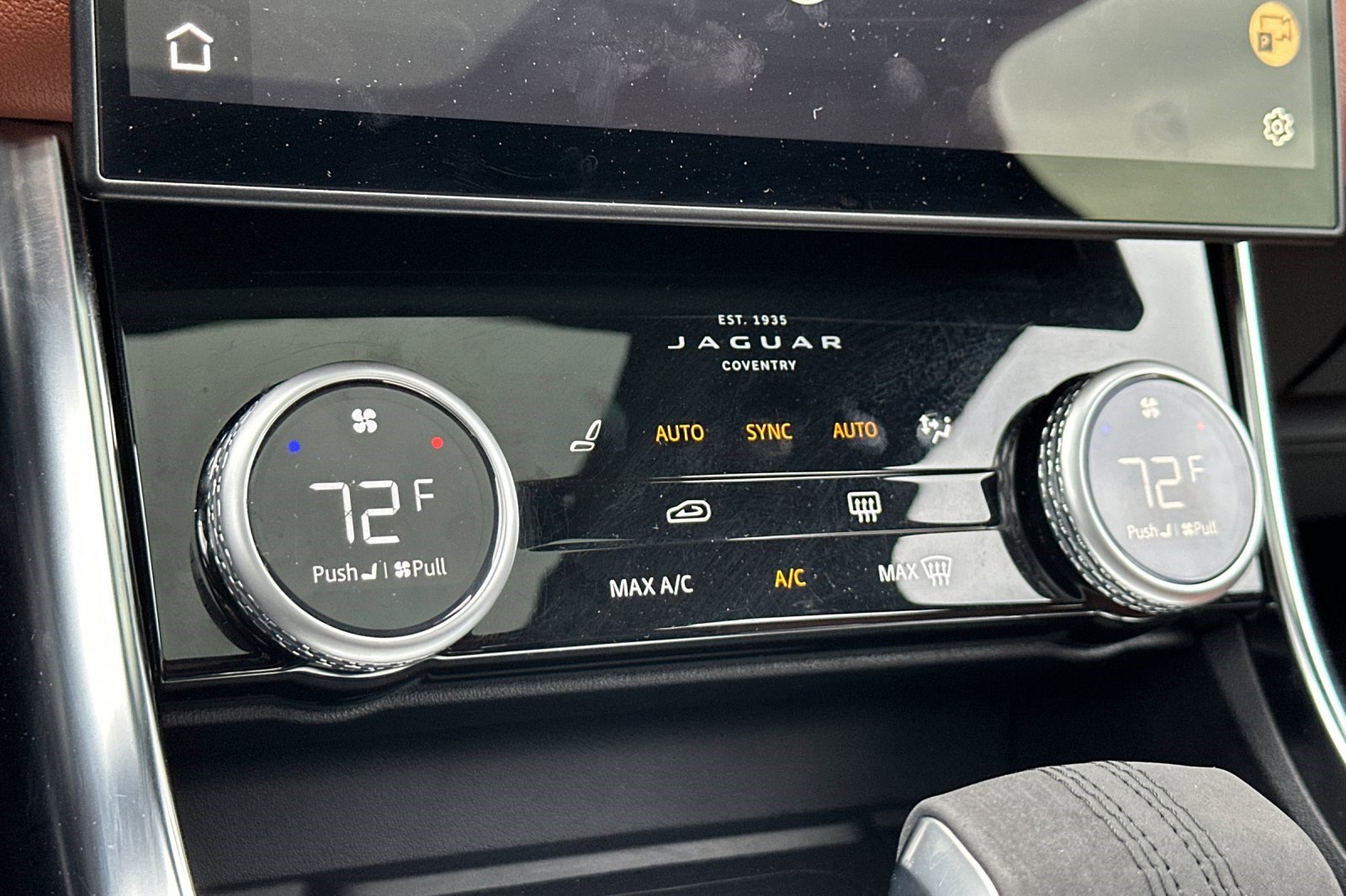 Used 2024 Jaguar XF R-Dynamic SE image 21