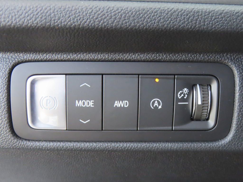 New 2026 Chevrolet Traverse LT w/ Enhanced Driving Package image 14