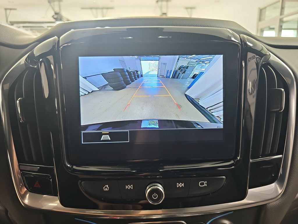 Certified 2023 Chevrolet Traverse LT FWD image 30