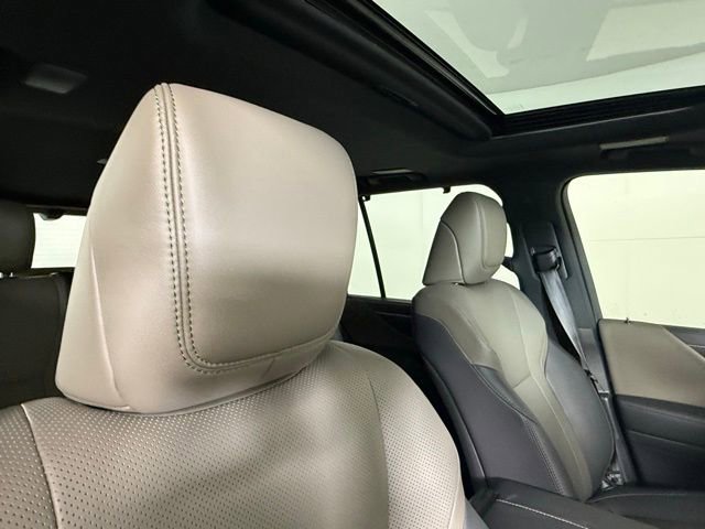New 2025 Lexus LX 700h Overtrail image 38
