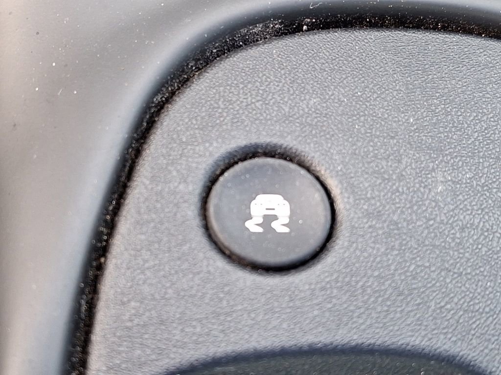 Used 2000 Chevrolet Corvette Coupe w/ Memory Pkg image 32