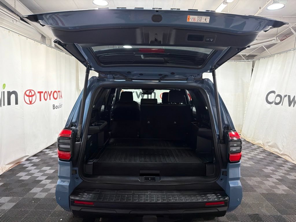 Used 2025 Toyota 4Runner TRD Off-Road Premium AWD/4WD image 15