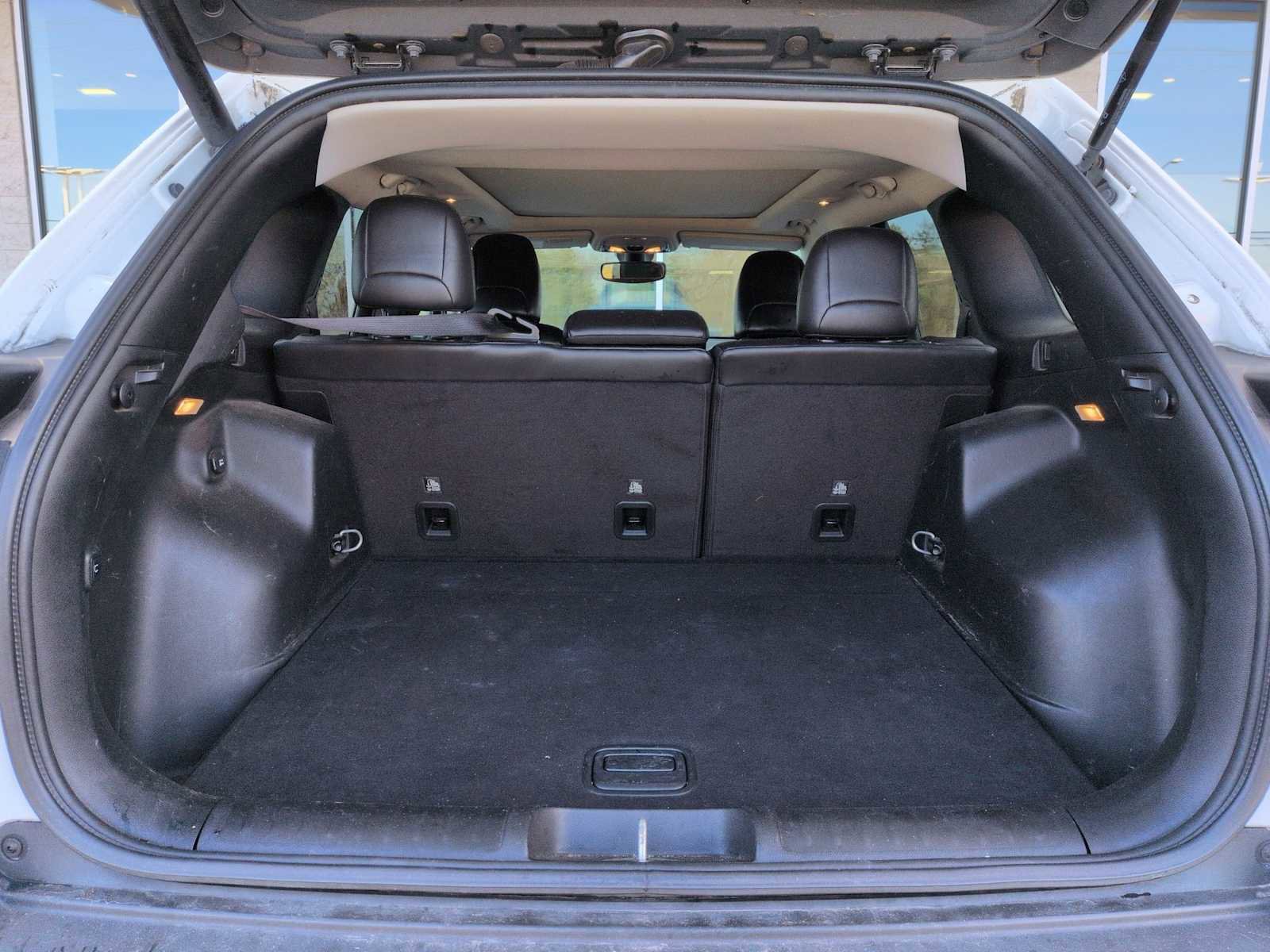 Used 2020 Jeep Cherokee Latitude Plus w/ Comfort/Convenience Group image 33