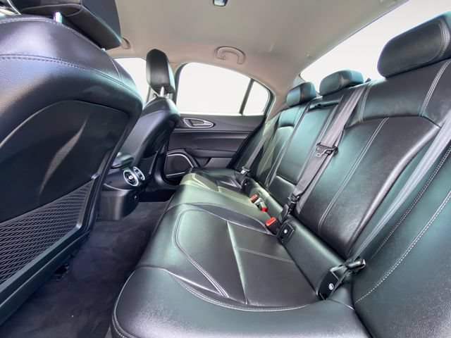 Used 2019 Alfa Romeo Giulia AWD w/ Cold Weather Package image 13