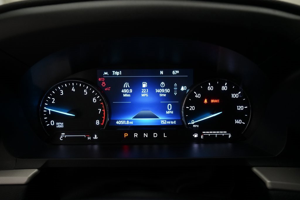 Used 2023 Ford Explorer XLT w/ Equipment Group 202A image 2