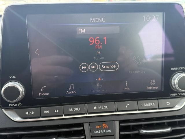 Used 2025 Nissan Altima 2.5 SV FWD image 26