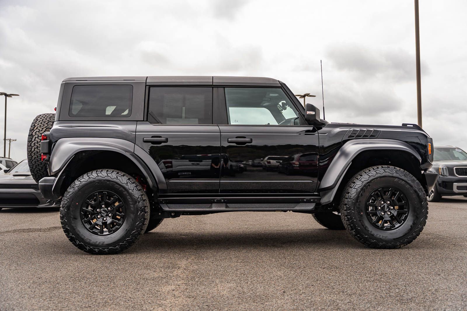 Used 2023 Ford Bronco Raptor image 8