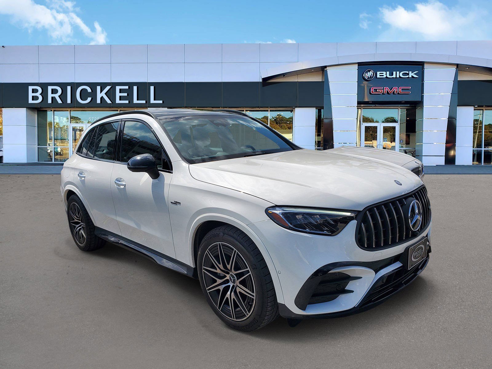 Used 2025 Mercedes-Benz GLC 43 AMG 4MATIC image 2