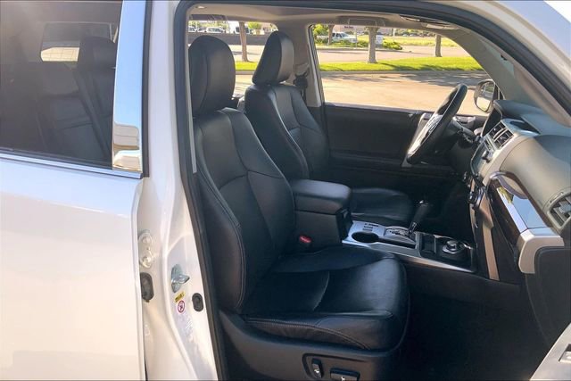 Used 2017 Toyota 4Runner Limited image 7