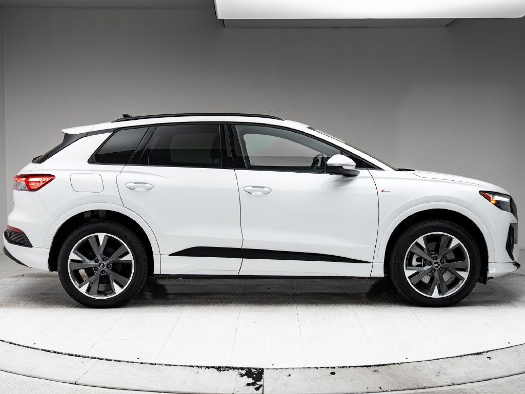 Used 2023 Audi Q4 e-tron Premium w/ Convenience Package AWD/4WD image 27