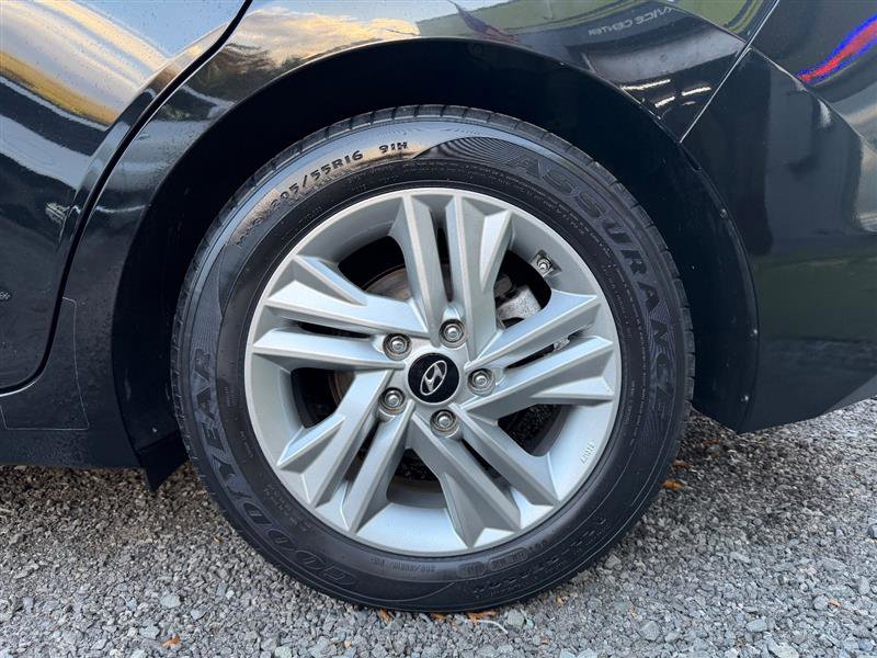 Used 2020 Hyundai Elantra SEL FWD image 10