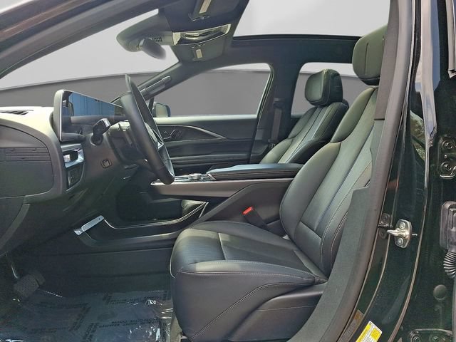 Used 2024 Cadillac Lyriq Luxury w/ LPO, Floor Liner Package AWD/4WD image 13