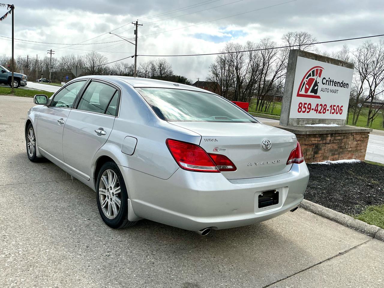 Used 2010 Toyota Avalon XL image 7