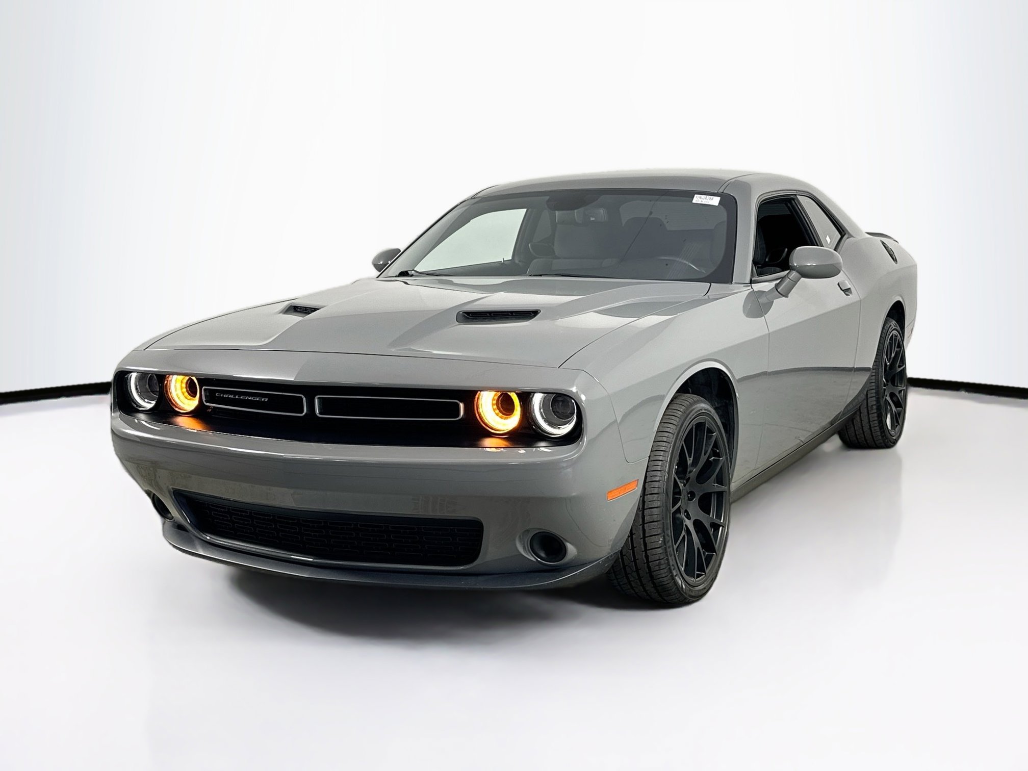 Used 2019 Dodge Challenger SXT