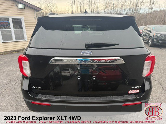 Used 2023 Ford Explorer XLT AWD/4WD image 6