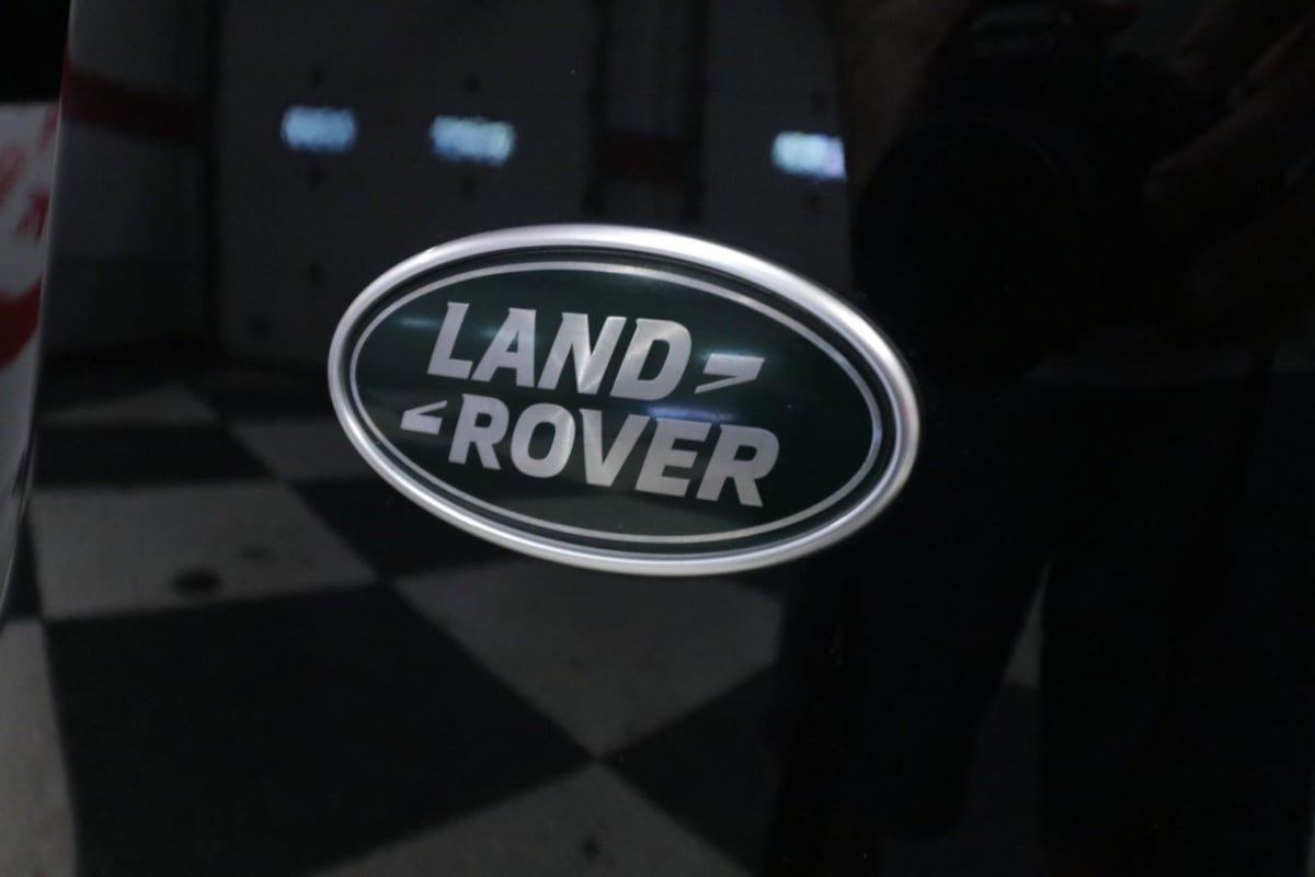 Used 2022 Land Rover Range Rover Velar R-Dynamic S AWD/4WD image 30