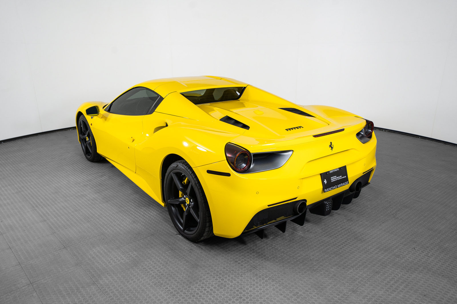 Certified 2018 Ferrari 488 Spider RWD image 47