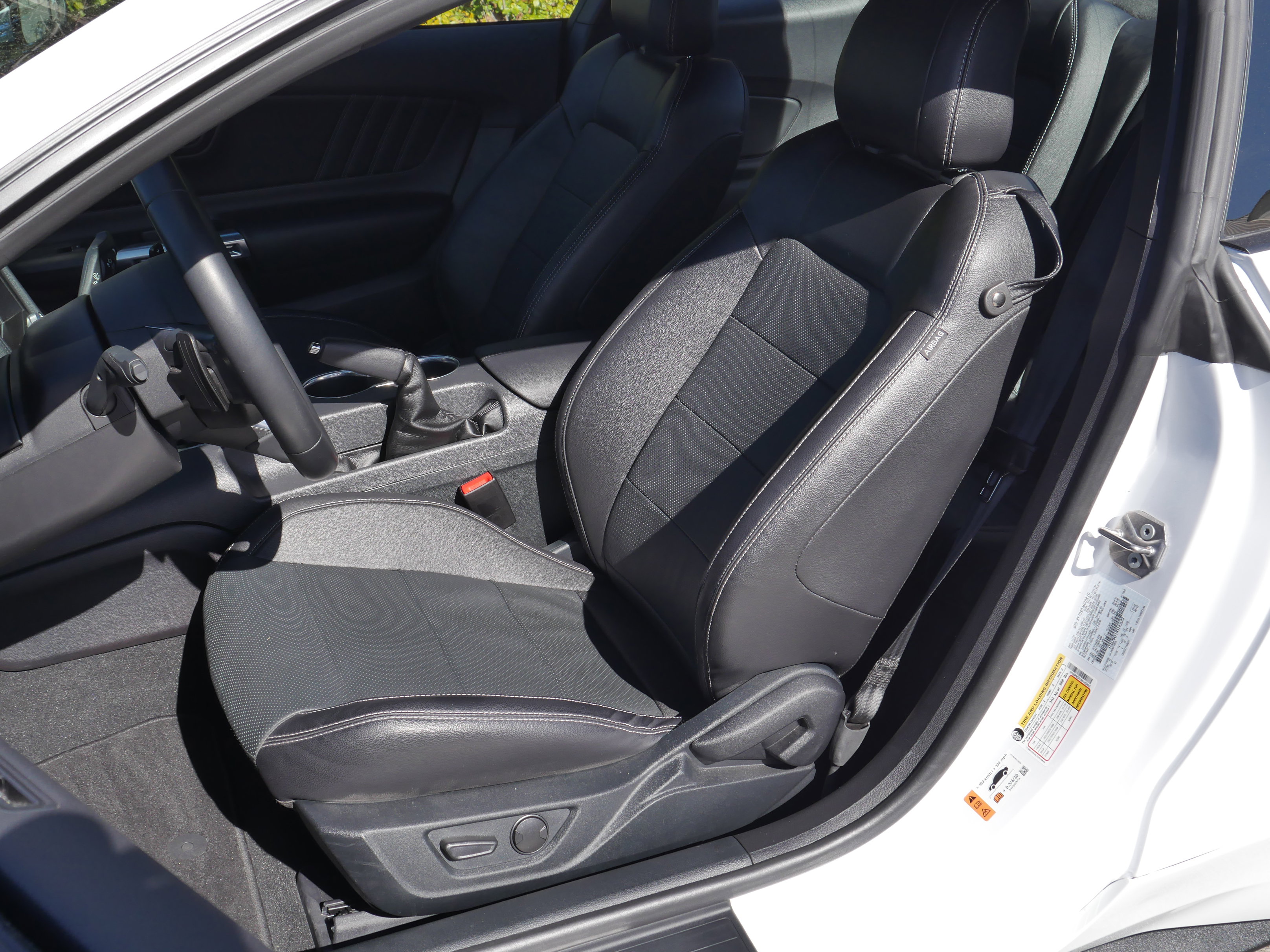 Used 2022 Ford Mustang GT Premium w/ Ford Safe & Smart Package image 28