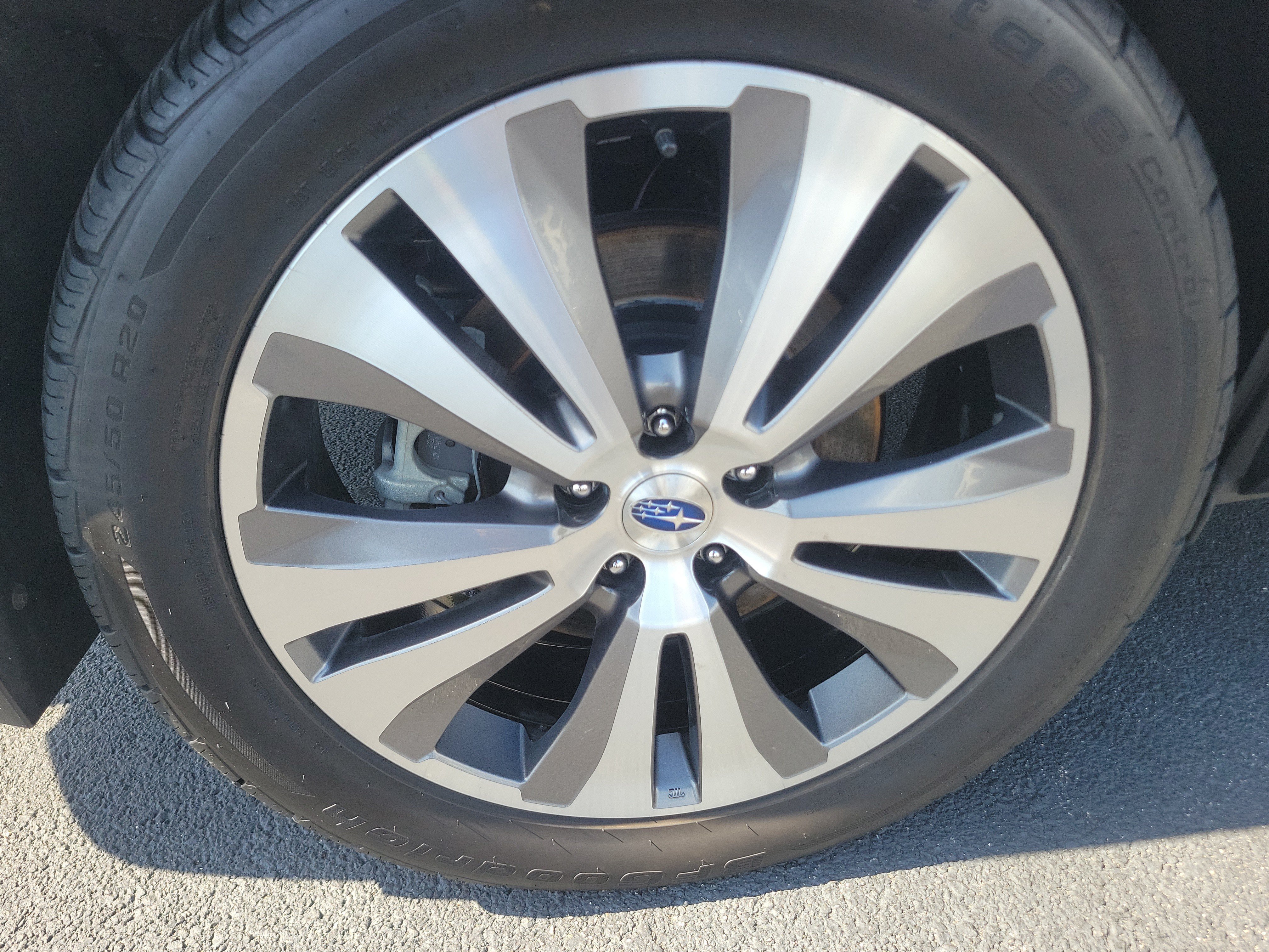 Used 2022 Subaru Ascent Limited w/ Technology Package AWD/4WD image 7