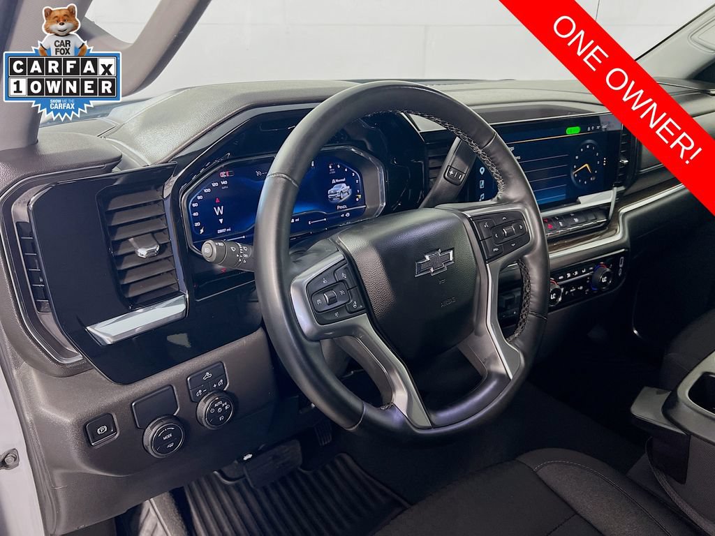 Used 2025 Chevrolet Silverado 1500 RST RWD image 9