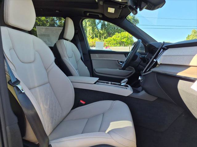 New 2026 Volvo XC90 B6 Plus w/ Protection Package AWD/4WD image 14