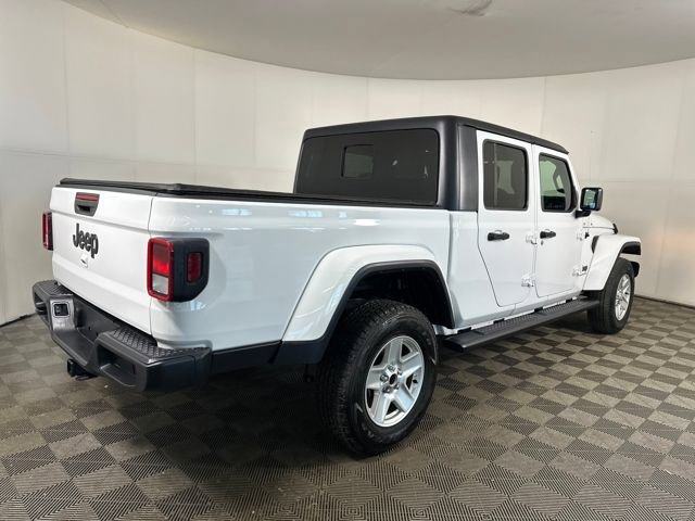 Used 2022 Jeep Gladiator Sport image 3