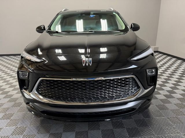 Used 2024 Buick Encore GX Avenir w/ Avenir Convenience Package image 4