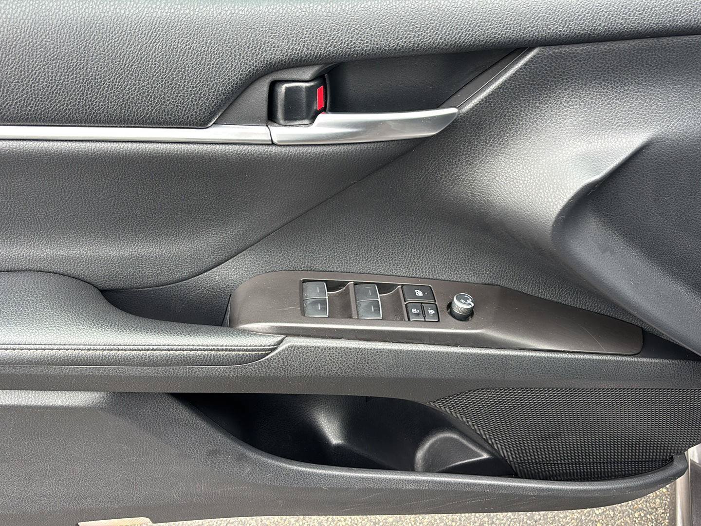Used 2024 Toyota Camry XSE w/ Navigation Package FWD image 28