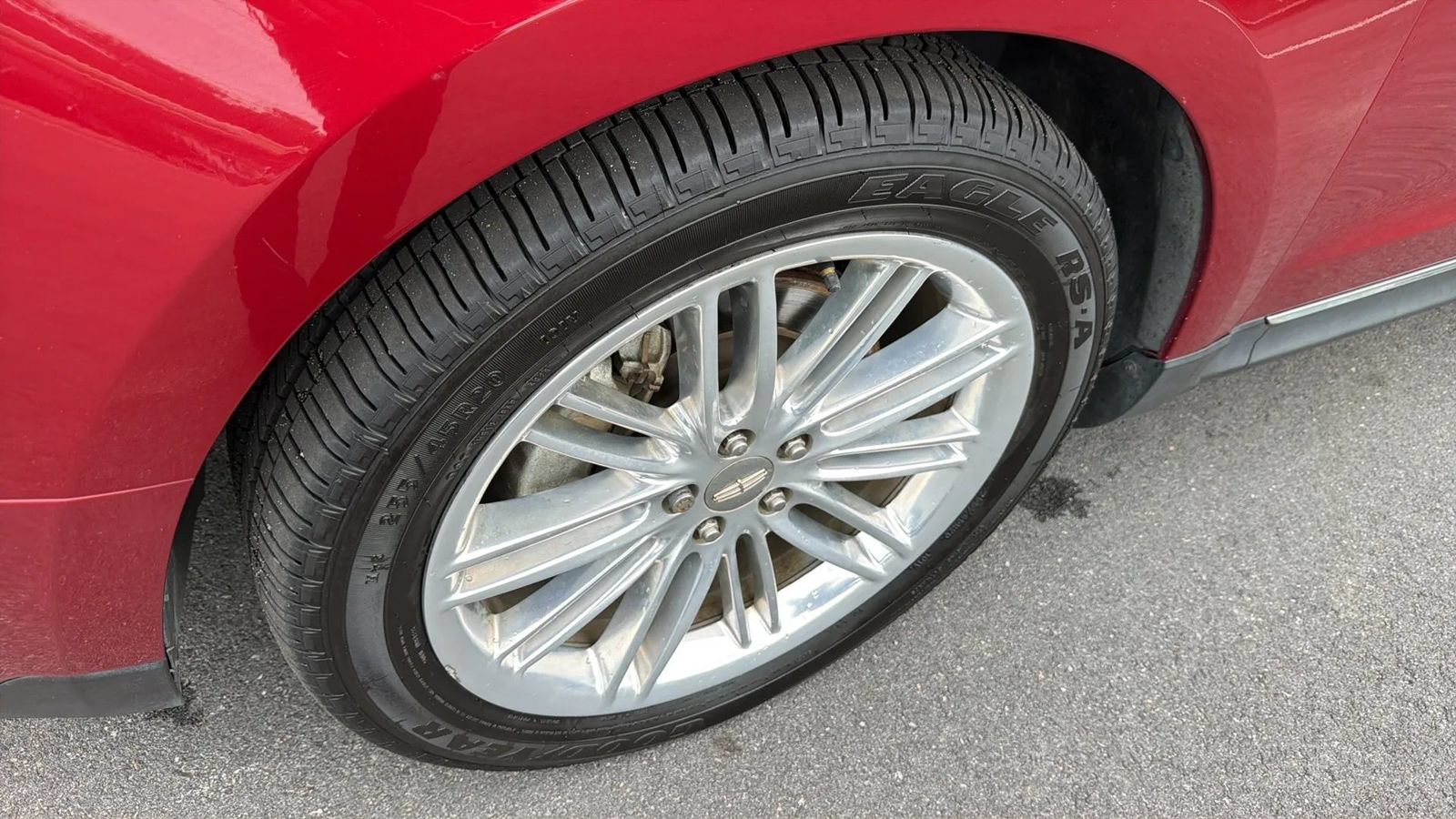 Used 2019 Lincoln MKT AWD image 13