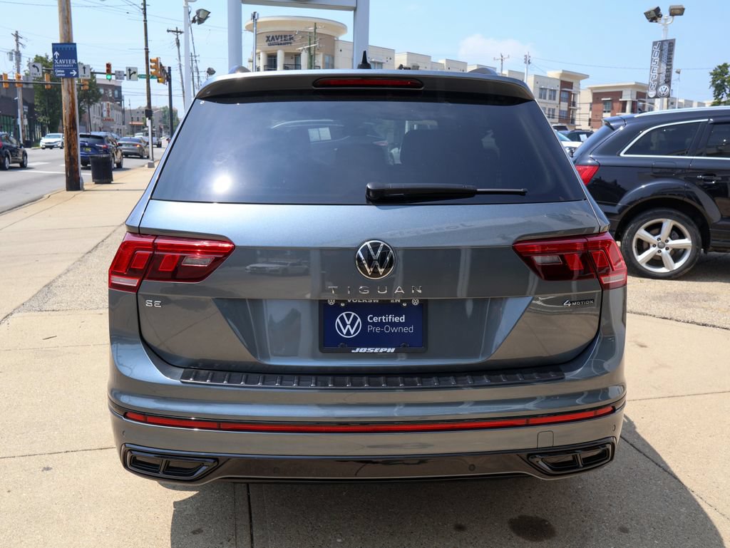 Certified 2024 Volkswagen Tiguan SE R-Line AWD/4WD image 4