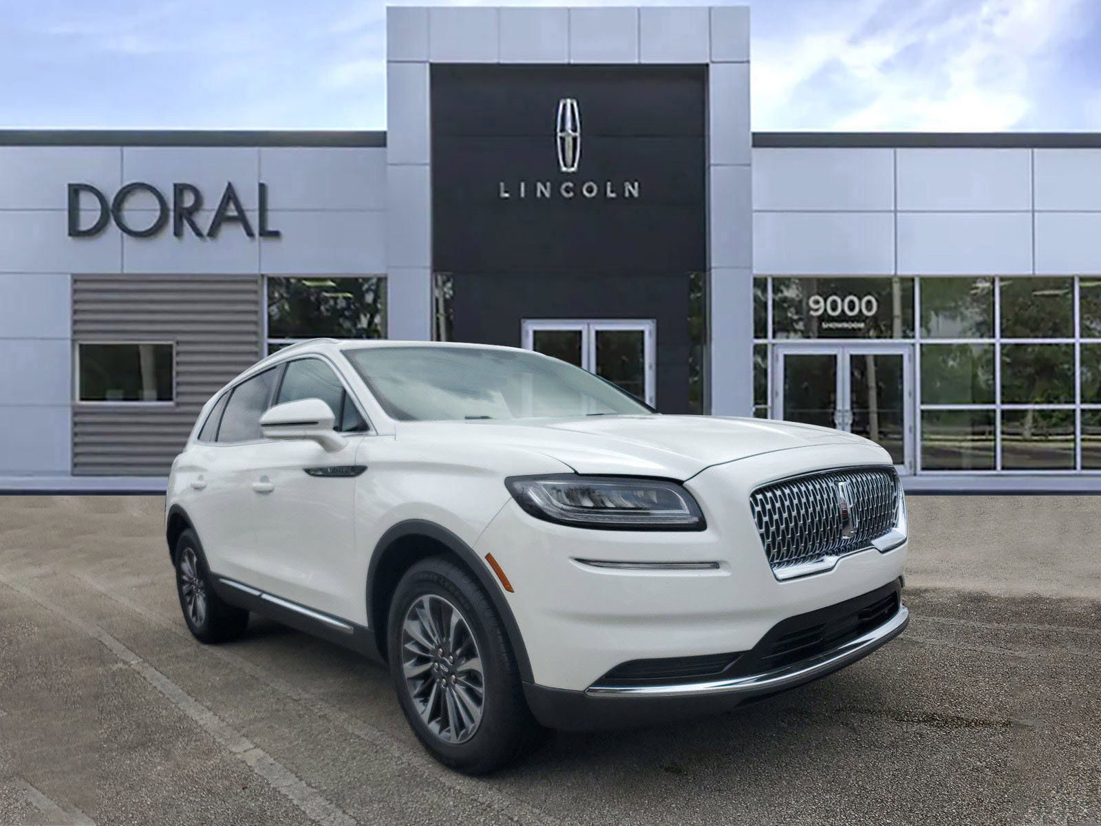 Used 2023 Lincoln Nautilus AWD w/ Premium Package image 1