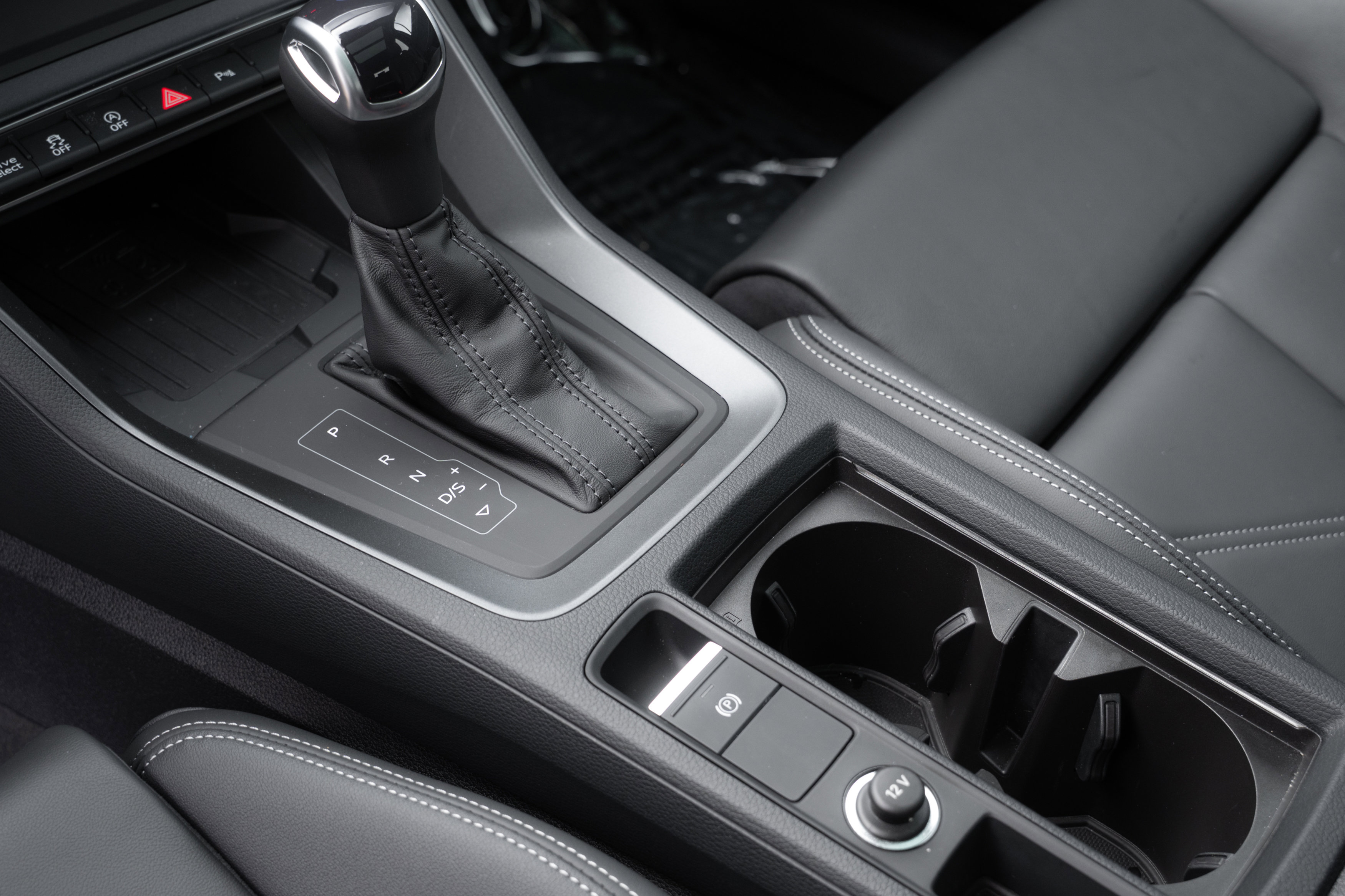 Certified 2024 Audi Q3 2.0T Premium image 17