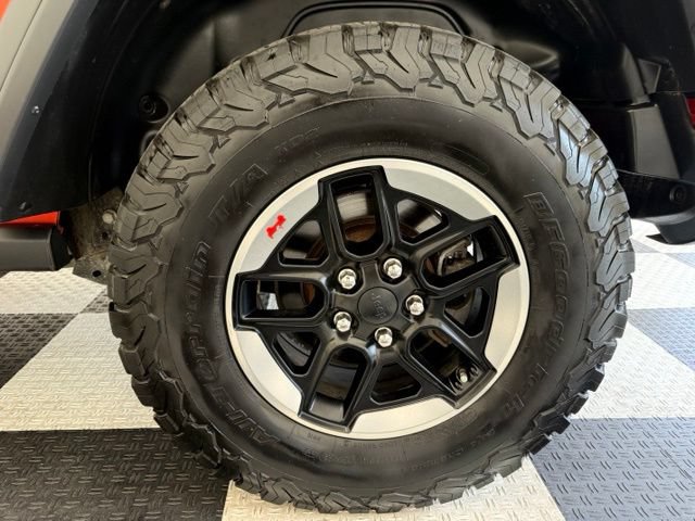 Used 2018 Jeep Wrangler Rubicon w/ Uconnect 4C Nav & Sound Group AWD/4WD image 15