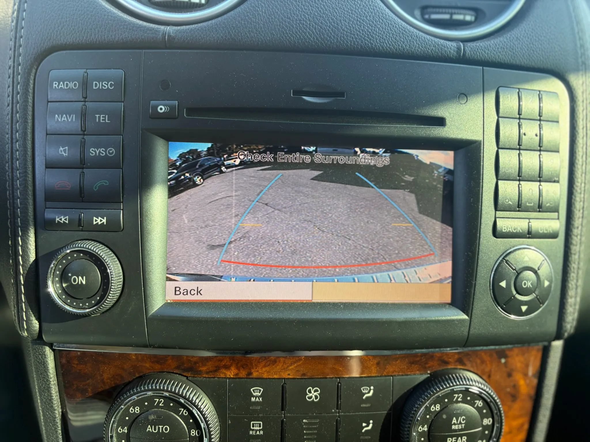 Used 2012 Mercedes-Benz GL 450 4MATIC image 35