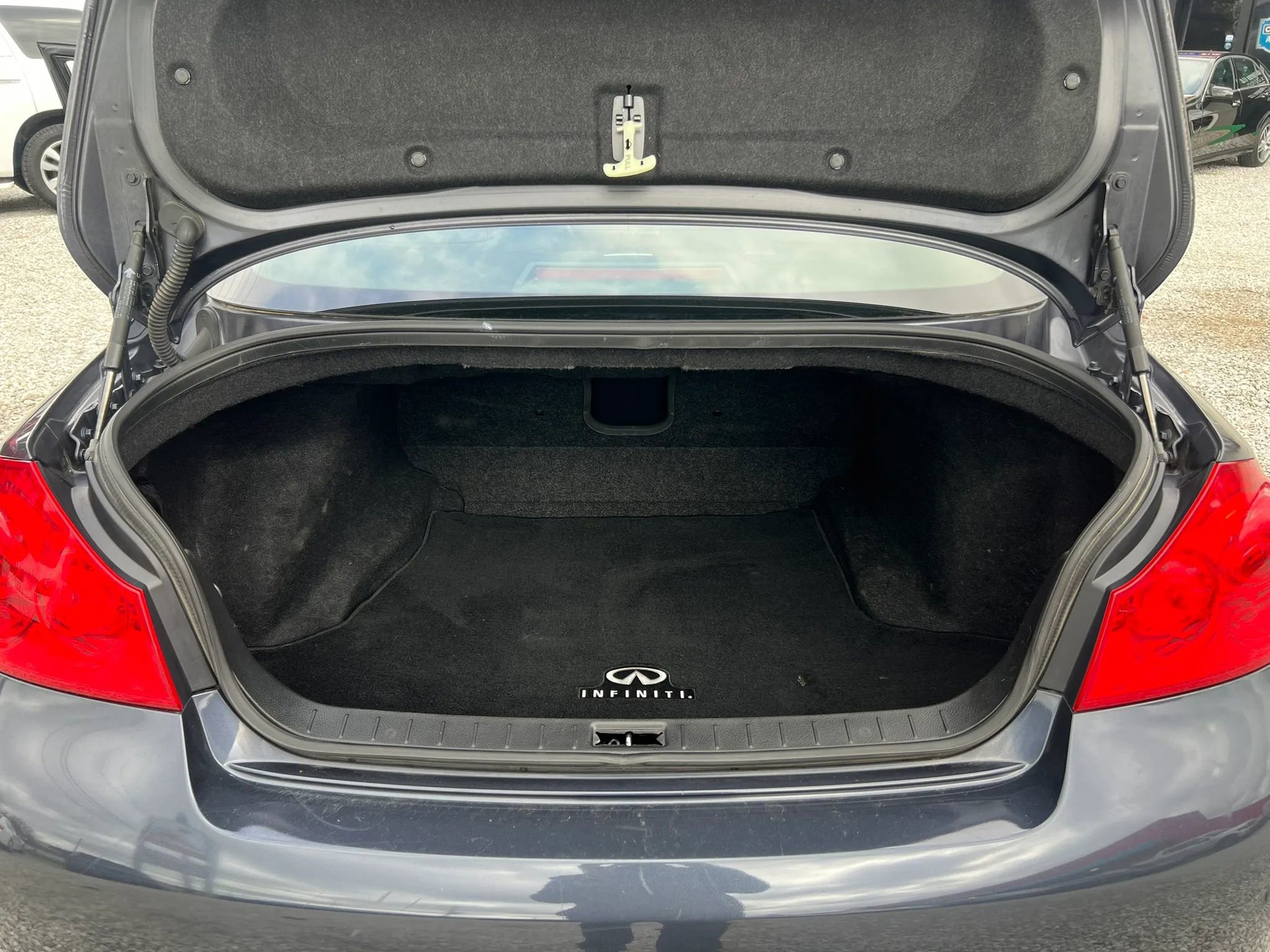 Used 2012 INFINITI G37 x Sedan w/ Premium Pkg image 14